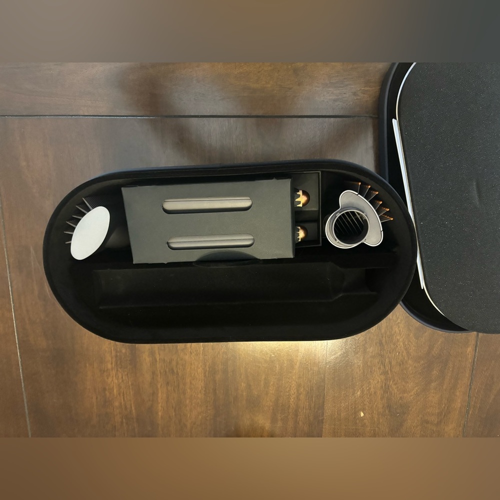 Dyson Airwrap complete LONG attachments- DOES NOT INCLUDE MAIN UNIT.